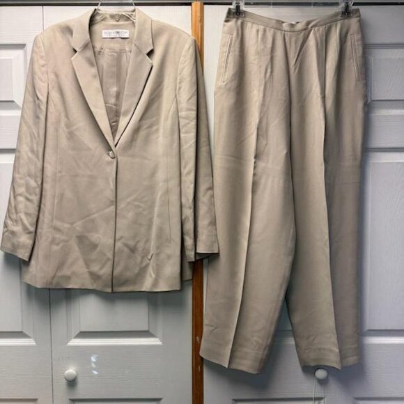 Valerie Stevens Jackets & Blazers - VTG - Valerie Stevens Collection Long Jacket Pant Suit - Sz 14